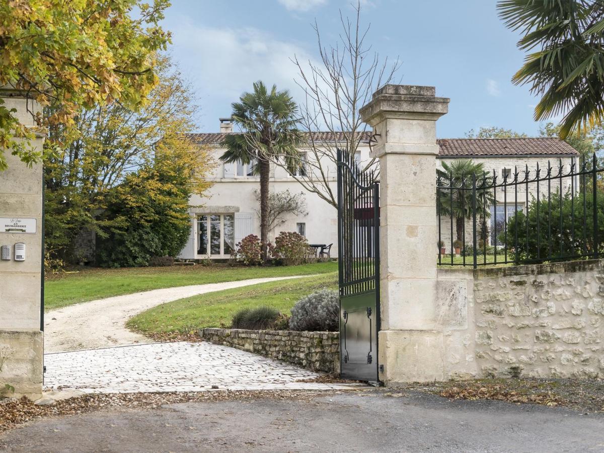 Le Logis De La Brumanderie - Saintes Fontcouverte  Ngoại thất bức ảnh