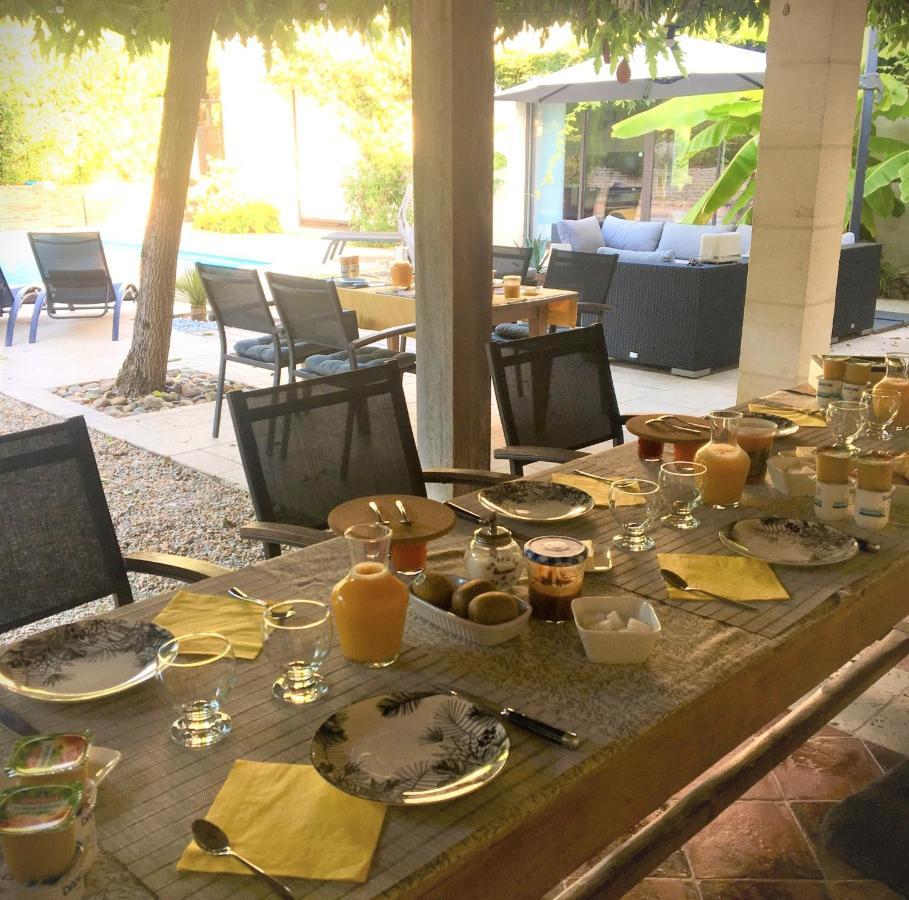 Le Logis De La Brumanderie - Saintes Fontcouverte  Ngoại thất bức ảnh